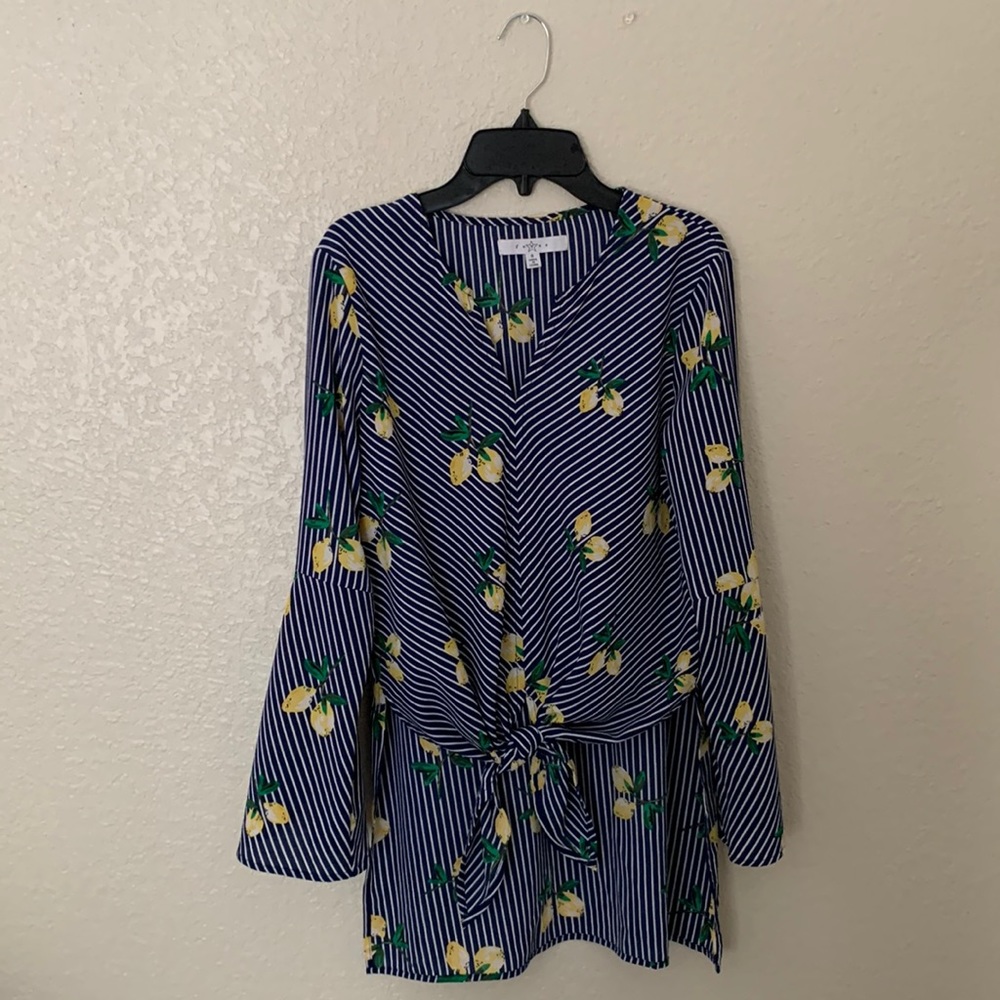 Dark blue blouse with white stripes and lemons